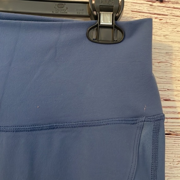 Alo leggings - Picture 3 of 6